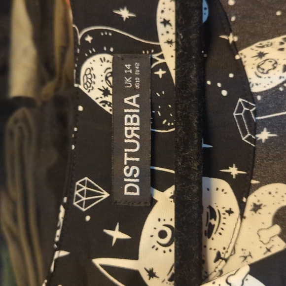 Disturbia Black and Cream Celestial Cat Pattern Midi Dress - Picture 2 of 5